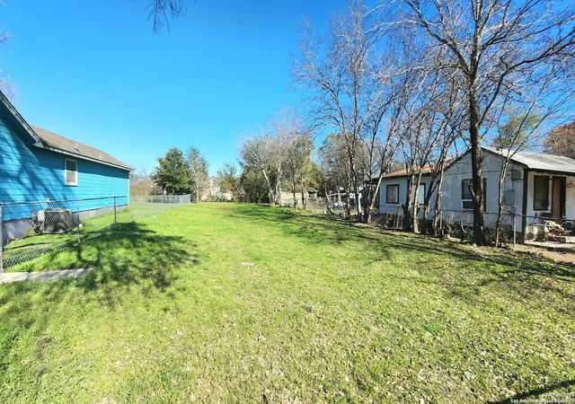 Photo 1 of Land for sale at 611 Cantrell Dr, San Antonio, TX 78221 | MLS# 1741772 | Listing updated on 2026-03-25