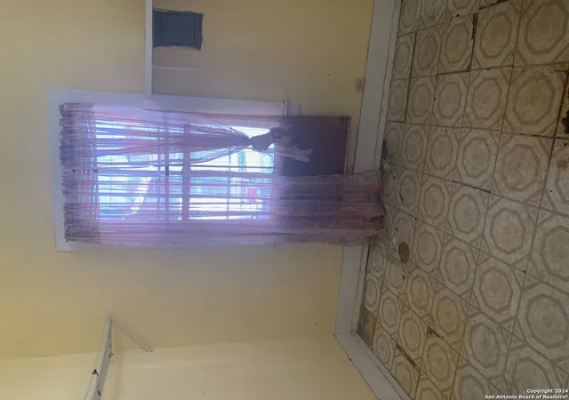 16th image of 1401 Monterey St, San Antonio, TX 78207 | MLS# 1747716