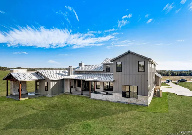 Photo 2 of Single family home for sale at 748 Annabelle Ave, Bulverde, TX 78163 | MLS# 1748812 | Listing updated on 2026-09-13