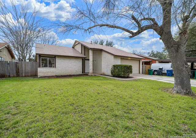 Photo 3 of Sale Pending at 9462 Bowen Dr, San Antonio, TX 78250 | MLS# 1750730 | Listing updated on 2026-02-10