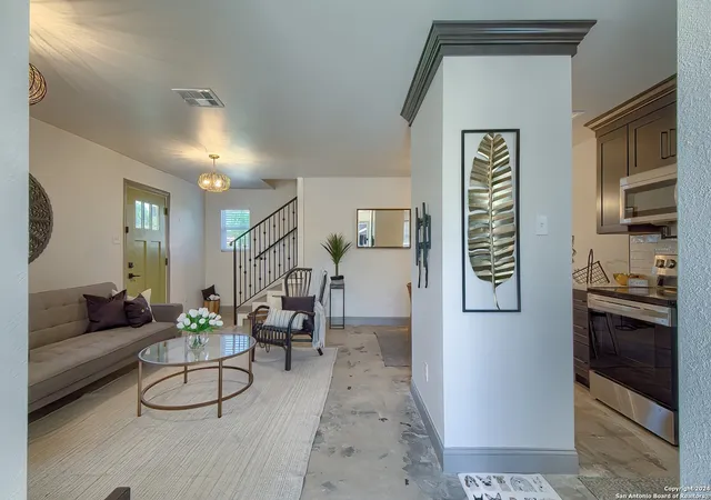 Photo 3 of Multi family home for sale at 907 Dawson St, San Antonio, TX 78202 | MLS# 1751546 | Listing updated on 2025-07-12