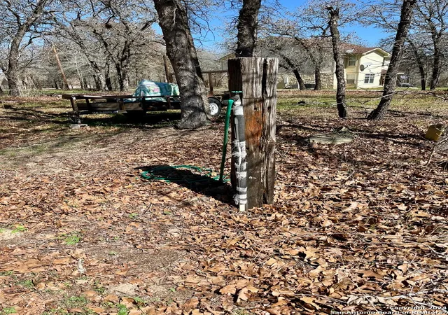 29th image of 221 Oak Hollow Dr, La Vernia, TX 78121 | MLS# 1753416