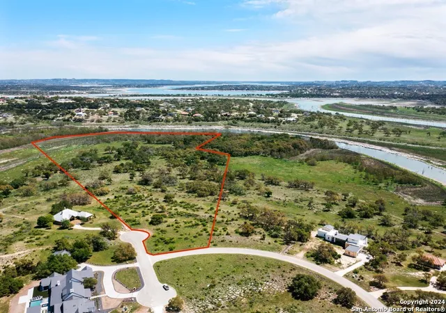 Photo 1 of Land for sale at 1124 Aguayo Dr, Canyon Lake, TX 78133 | MLS# 1753754 | Listing updated on 2026-02-19