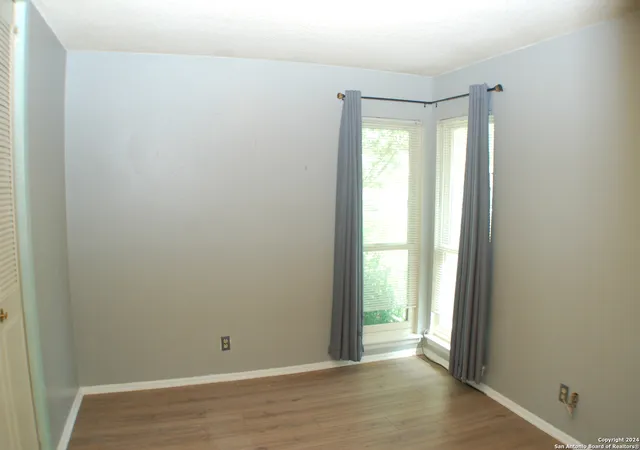 Photo 3 of Single family home for sale at 7018 Forest Park, San Antonio, TX 78240 | MLS# 1756935 | Listing updated on 2025-03-12