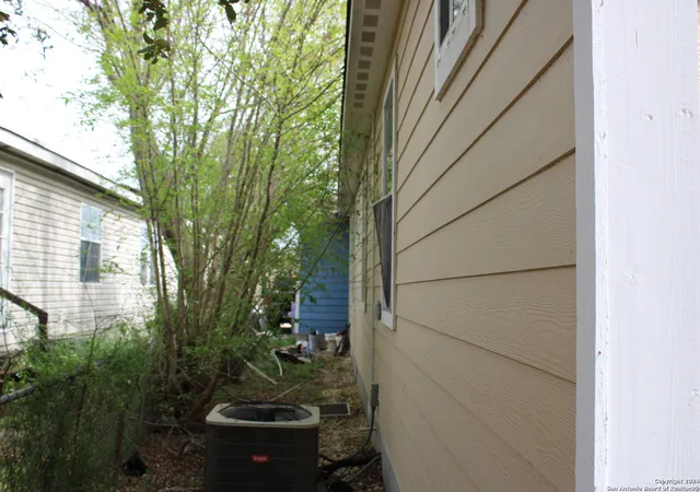 4th image of 241 Altitude St, San Antonio, TX 78227 | MLS# 1757365