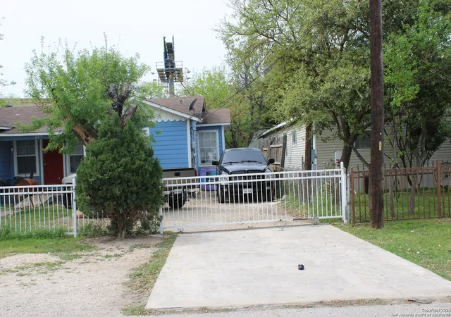 3rd image of 241 Altitude St, San Antonio, TX 78227 | MLS# 1757365