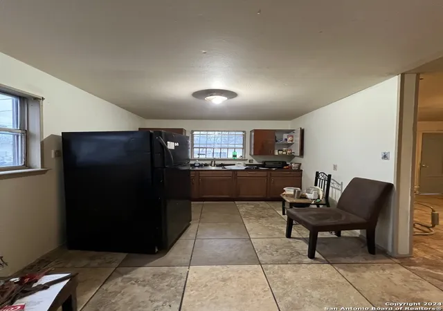 5th image of 710 E Southcross Blvd, San Antonio, TX 78214 | MLS# 1757413