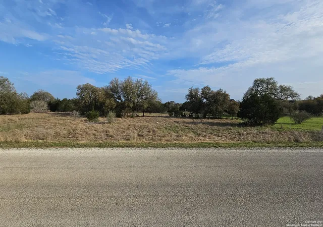 4th image of Lot 428 Horseshoe Falls, Bandera, TX 78003 | MLS# 1761133