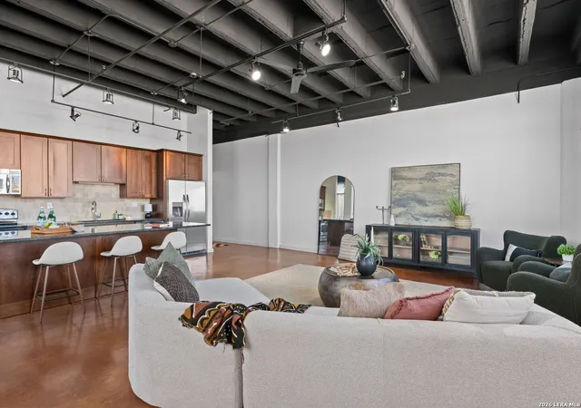 Photo 3 of Sale Pending at 1331 S Flores St #211, San Antonio, TX 78204 | MLS# 1762544 | Listing updated on 2026-03-25