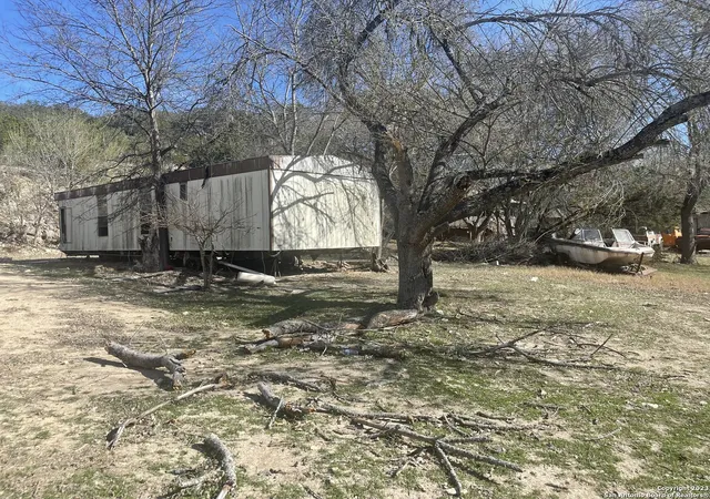 Photo 3 of Manufactured home for sale at 147 Alamo Dr, Pipe Creek, TX 78063 | MLS# 1762900 | Listing updated on 2026-03-09