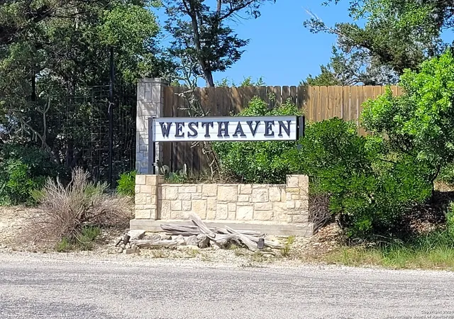Photo 1 of Land for sale at 102 Cliffwood, Canyon Lake, TX 78133 | MLS# 1765034 | Listing updated on 2025-12-31