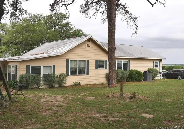 3rd image of 3210 State Hwy 132 N, Natalia, TX 78059 | MLS# 1765254