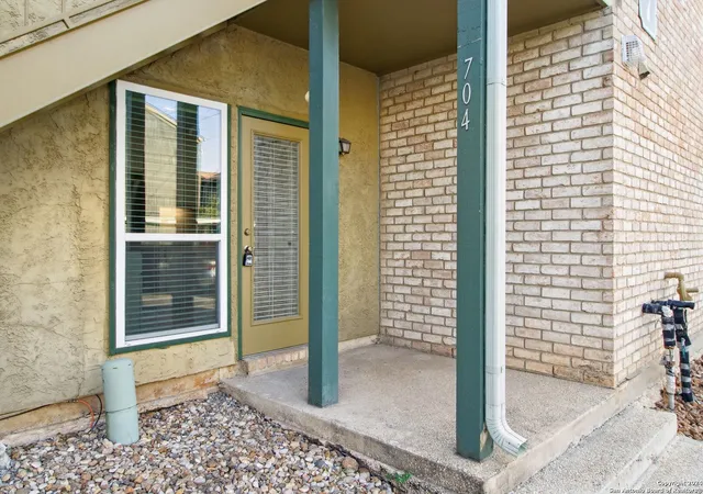 3rd image of 3678 Hidden Dr #704, San Antonio, TX 78217 | MLS# 1765323