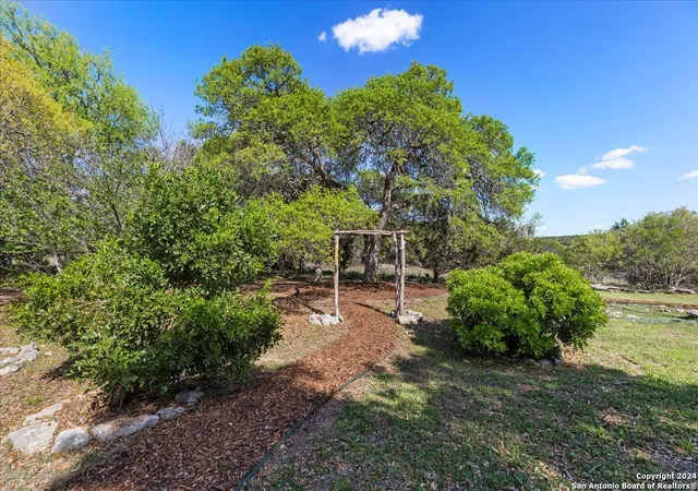 Photo 3 of Single family home for sale at 111 Circle Dr, Wimberley, TX 78676 | MLS# 1765904 | Listing updated on 2025-12-21