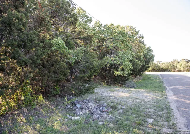 4th image of 1058 Indian Holw, Spring Branch, TX 78070 | MLS# 1766943