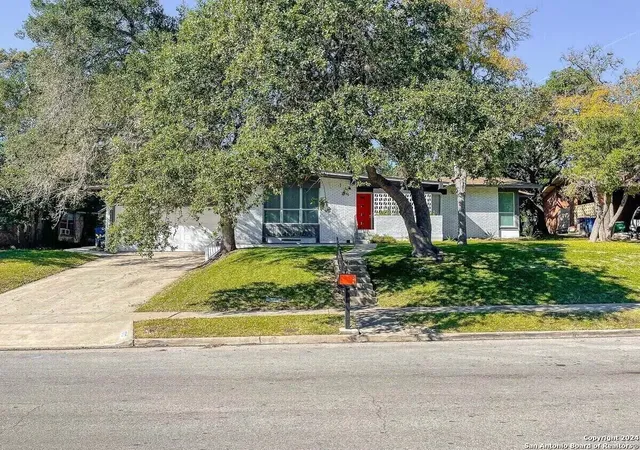 Photo 2 of Sale Pending at 10707 Cedar Elm, San Antonio, TX 78230 | MLS# 1766978 | Listing updated on 2025-10-02