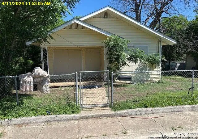 Photo 1 of Single family home for sale at 507 Blue Bonnet St, San Antonio, TX 78202 | MLS# 1769080 | Listing updated on 2026-04-23