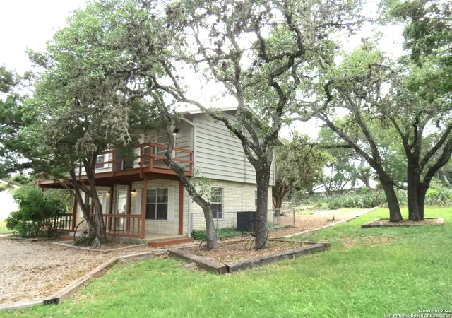Photo 1 of Single family home for sale at 103 W Outer Dr, Canyon Lake, TX 78133 | MLS# 1769356 | Listing updated on 2026-08-24