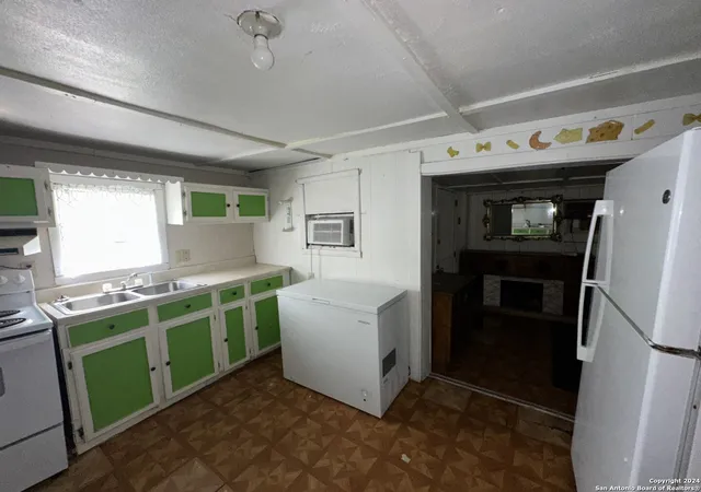 Photo 3 of Single family home for sale at 713 Hackberry, Cotulla, TX 78014 | MLS# 1770298 | Listing updated on 2025-02-27