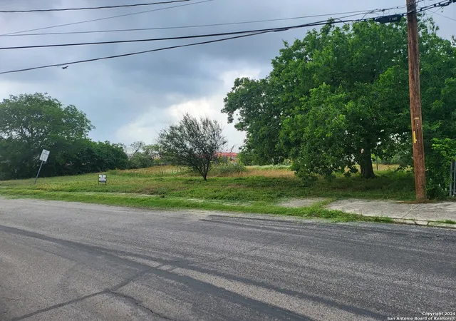 Photo 1 of Land for sale at 519 Bee St, San Antonio, TX 78208 | MLS# 1772096 | Listing updated on 2026-03-22
