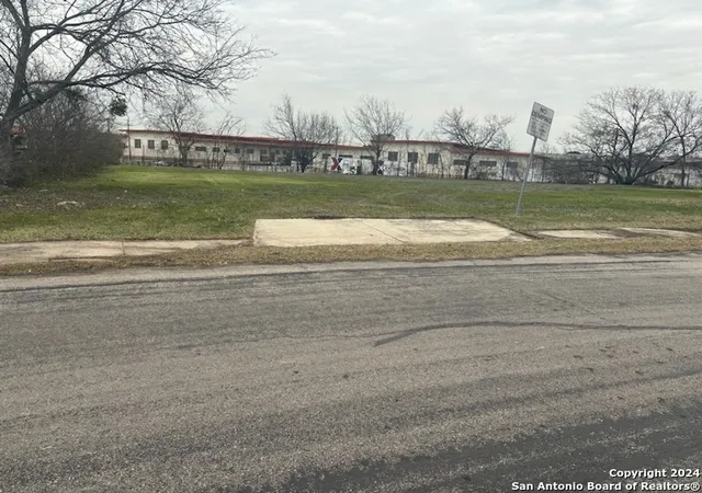 Photo 4 of Land for sale at 519 Bee St, San Antonio, TX 78208 | MLS# 1772096 | Listing updated on 2026-03-22
