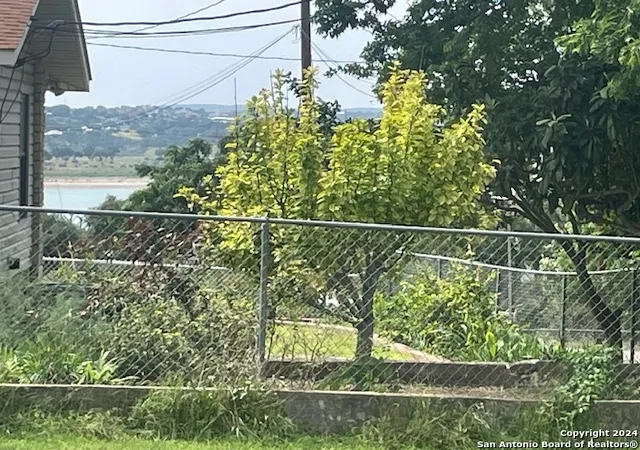 Photo 4 of Land for sale at 527 Canyon Edge, Canyon Lake, TX 78133 | MLS# 1772163 | Listing updated on 2025-06-08
