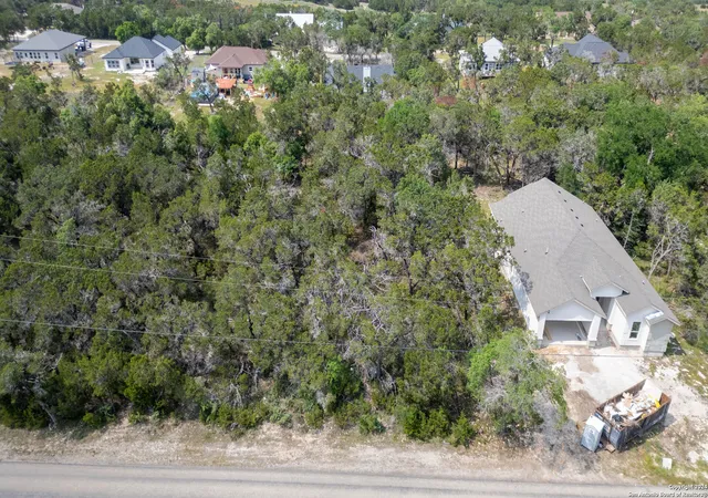 Photo 3 of Sale Pending at 6136 Tanglewood Trl, Spring Branch, TX 78070 | MLS# 1772251 | Listing updated on 2026-09-08