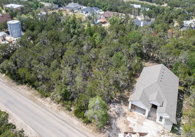 Photo 4 of Sale Pending at 6136 Tanglewood Trl, Spring Branch, TX 78070 | MLS# 1772251 | Listing updated on 2026-09-08