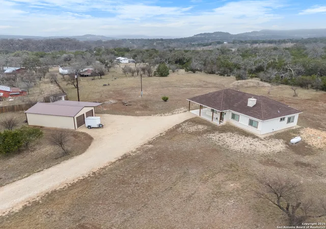 2nd image of 175 Pine Tree Rd, Medina, TX 78055 | MLS# 1772332