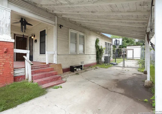 Homes for sale in San Antonio, TX | 511 Devine St, San Antonio, TX 78210 | MLS# 1774400