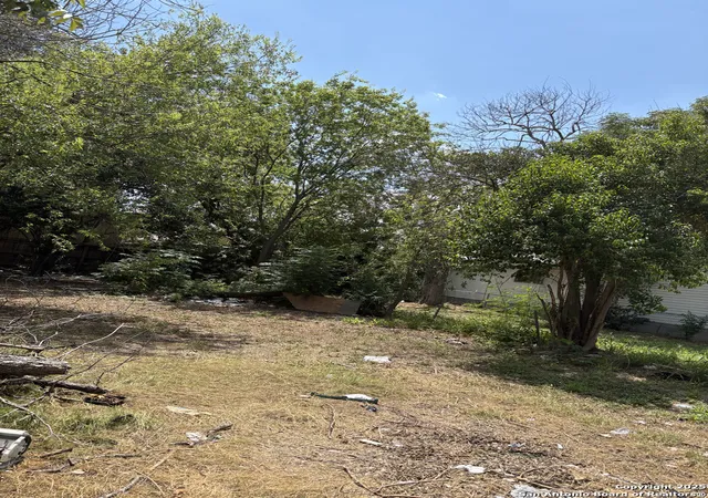 Photo 3 of Land for sale at 1114 Torreon St, San Antonio, TX 78207 | MLS# 1776648 | Listing updated on 2025-04-12