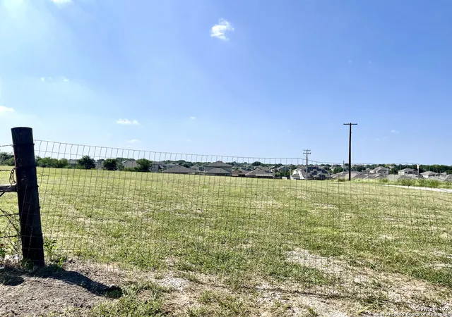 4th image of 1968 Lou Ann Dr, New Braunfels, TX 78130 | MLS# 1777017