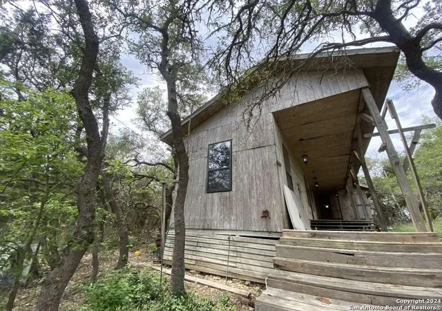 Photo 2 of Single family home for sale at 299 N Loop Dr, Blanco, TX 78606 | MLS# 1777637 | Listing updated on 2025-07-06