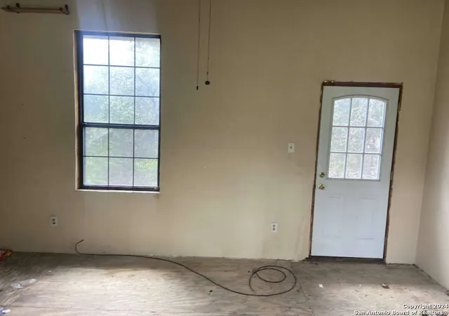Photo 3 of Single family home for sale at 299 N Loop Dr, Blanco, TX 78606 | MLS# 1777637 | Listing updated on 2025-07-06
