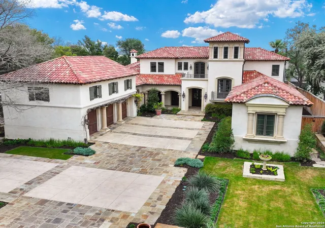 Photo 3 of Mansion for sale at 209 Terrell Rd, San Antonio, TX 78209 | MLS# 1780980 | Listing updated on 2025-08-30