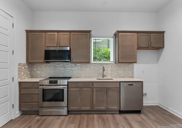 Photo 3 of Condo for sale at 319 Howard St #3, San Antonio, TX 78212 | MLS# 1781788 | Listing updated on 2026-03-03