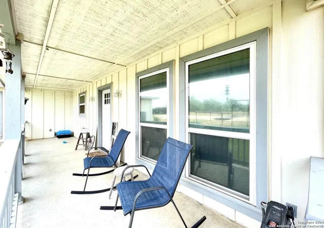 Single Family Residence at 977 Private Rd 1688, Moore, TX 78057 | MLS# 1782098 | | Sold on 2024-10-24