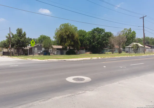 Photo 2 of Land for sale at 205 Odis, San Antonio, TX 78204 | MLS# 1782829 | Listing updated on 2025-07-01