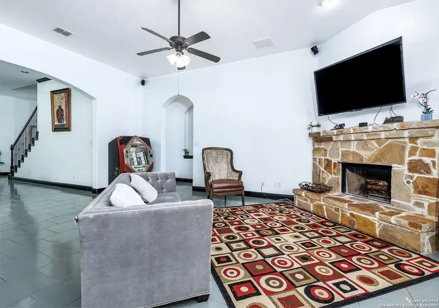 Photo 4 of Single family home for sale at 8139 Mystic Chase, Boerne, TX 78015 | MLS# 1782972 | Listing updated on 2026-01-13