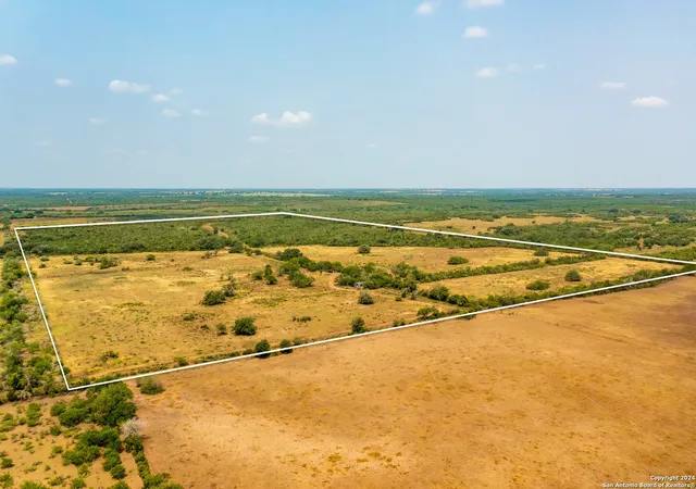 4th image of 3698 Viggo Rd, Beeville, TX 78102 | MLS# 1783106