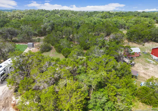 4th image of 1050 Deer Run Pass, Canyon Lake, TX 78133 | MLS# 1785072