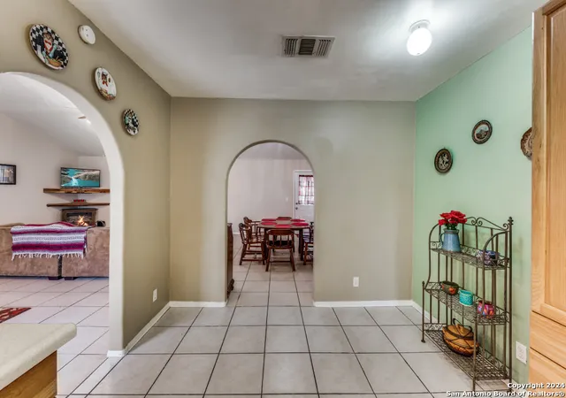 Photo 2 of Single family home for sale at 2999 English Crossing Rd, Bandera, TX 78003 | MLS# 1789841 | Listing updated on 2025-03-15