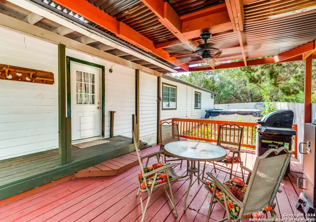 Photo 4 of Single family home for sale at 2999 English Crossing Rd, Bandera, TX 78003 | MLS# 1789841 | Listing updated on 2025-03-15