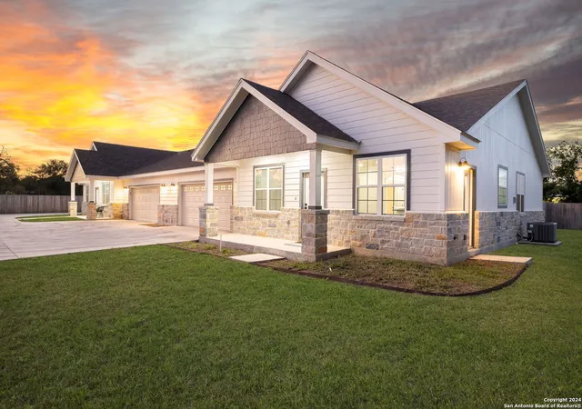 1st image of 224 Alves Ln, New Braunfels, TX 78130