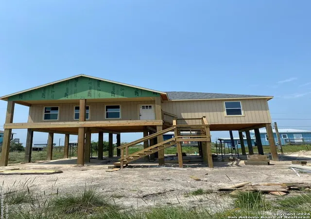 3rd image of 380 W Live Oak Ln, Rockport, TX 78382 | MLS# 1791059