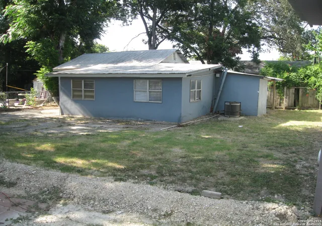 Photo 3 of Single family home for sale at 1430 Vickers Ave, San Antonio, TX 78211 | MLS# 1791670 | Listing updated on 2026-03-24