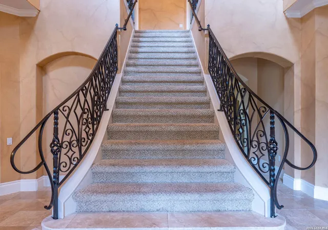 Photo 4 of Single family home for sale at 22 Royal Gardens Dr, San Antonio, TX 78248 | MLS# 1792372 | Listing updated on 2026-06-14