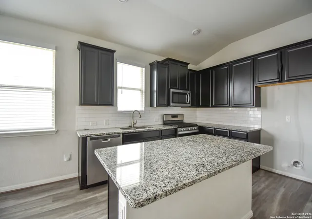 Single family home for sale at 4910 Oxbow Bnd, Saint Hedwig, TX 78152 | MLS# 1792724 | Listing updated on 2024-10-05
