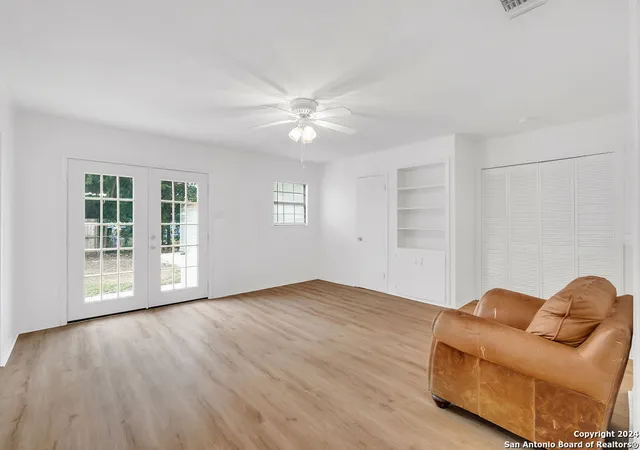 Photo 1 of Single family home for sale at 2006 Edison Dr, San Antonio, TX 78201 | MLS# 1792786 | Listing updated on 2025-01-25