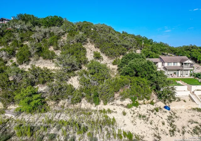 5th image of 1190 Northlake Dr, Lakehills, TX 78063 | MLS# 1793331